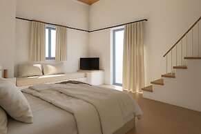 Tholaria Boutique Hotel
