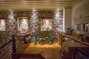 Tholaria Boutique Hotel