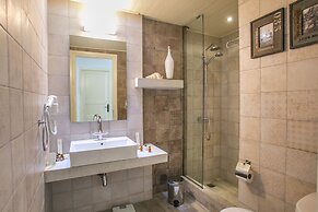 Tholaria Boutique Hotel