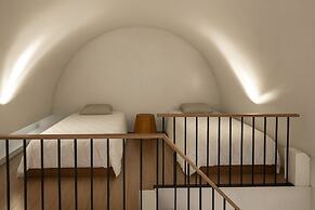 Tholaria Boutique Hotel