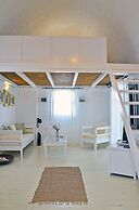 Tholaria Boutique Hotel