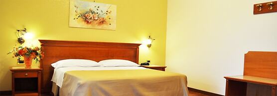 Domus Hotel