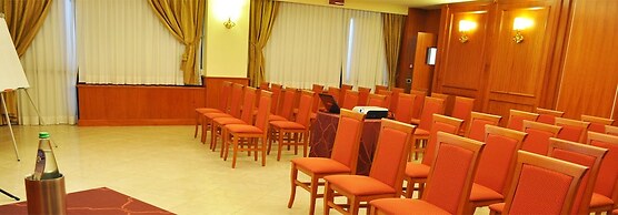 Domus Hotel