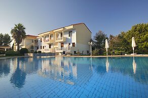 Acrotel Lily Ann Village