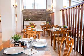 Acrotel Lily Ann Village