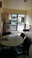 Auckland Northshore Motels & Holiday Park