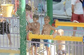 Big Splash Adventure Indoor Water Park & Resort