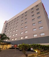 ibis Montes Claros Shopping