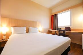 ibis Montes Claros Shopping