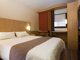 ibis Montes Claros Shopping