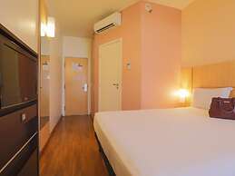 ibis Montes Claros Shopping