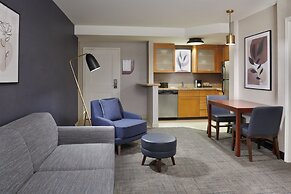 Residence Inn by Marriott Calgary Airport