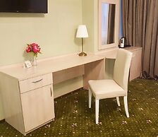 Park Hotel Nadezhda