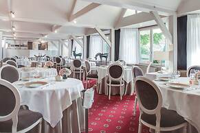 Hotel Chantilly Le Relais D'aumale