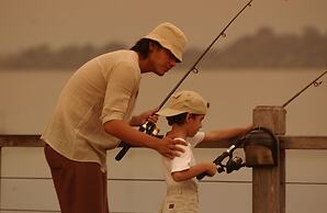 Bukit Merah Laketown Resort