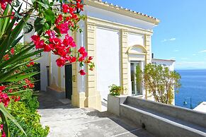 Hotel Torre Saracena