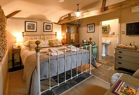 Holly Lodge Boutique B&B