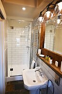 Holly Lodge Boutique B&B