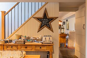 Holly Lodge Boutique B&B