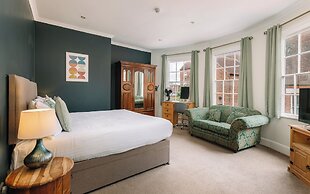 Hewitt's Restaurant & Rooms