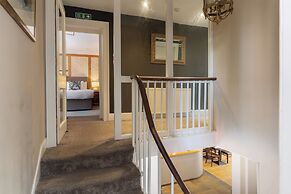 Hewitt's Restaurant & Rooms