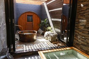 Hotel Garden Palace & Kansai Airport Spa