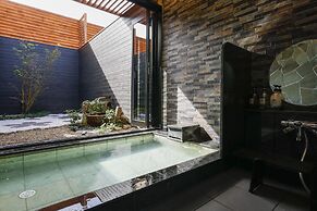 Hotel Garden Palace & Kansai Airport Spa