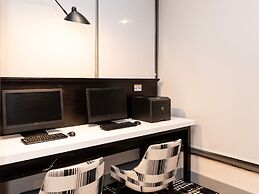 Hyatt Place New York Midtown South