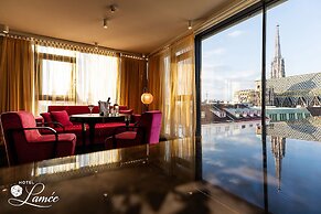 Hotel Topazz & Lamée