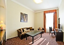 ALFAVITO Kyiv Hotel