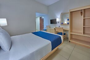 City Express by Marriott Manzanillo