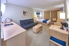 City Express by Marriott Manzanillo