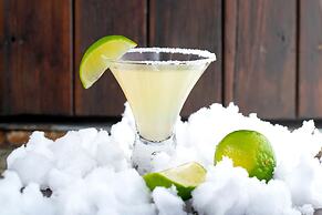 Euphoria Club Hotel & Resort