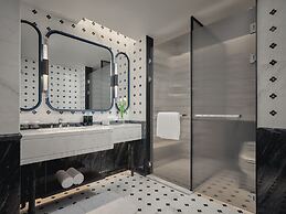 Hotel Indigo Shenzhen Overseas Chinese Town by IHG