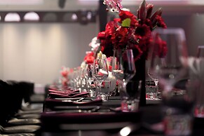 Hotel Indigo Shenzhen Overseas Chinese Town by IHG