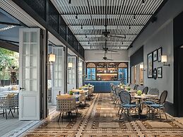 Hotel Indigo Shenzhen Overseas Chinese Town by IHG