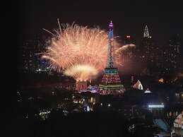 Hotel Indigo Shenzhen Overseas Chinese Town by IHG