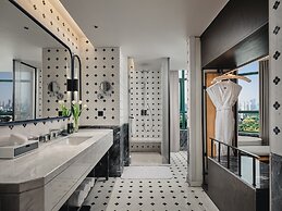 Hotel Indigo Shenzhen Overseas Chinese Town by IHG