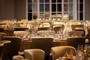 Hotel Indigo Shenzhen Overseas Chinese Town by IHG