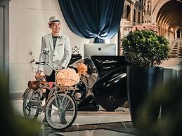 Hotel Indigo Shenzhen Overseas Chinese Town by IHG