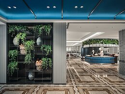 Hotel Indigo Shenzhen Overseas Chinese Town by IHG