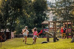 Hotel Vioz - Family Hotel & Apartments