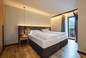 Hotel Vioz - Family Hotel & Apartments