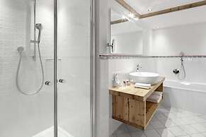 Hotel Tyrol