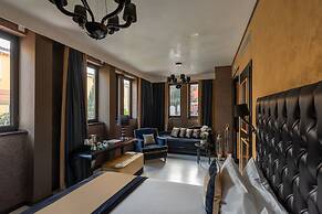 Carnival Palace Hotel