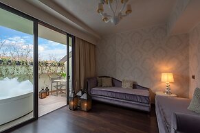 Carnival Palace Hotel