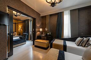 Carnival Palace Hotel