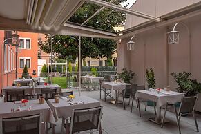 Carnival Palace Hotel