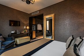 Carnival Palace Hotel