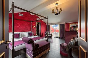 Carnival Palace Hotel